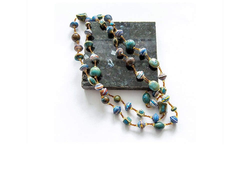 Collier bohème femme,fait main,bijou femme,collier pendentif,porcelaine peint main,collier daim Collier bohème femme,fait main,bijou femme,collier pendentif,porcelaine peint main,collier daim
